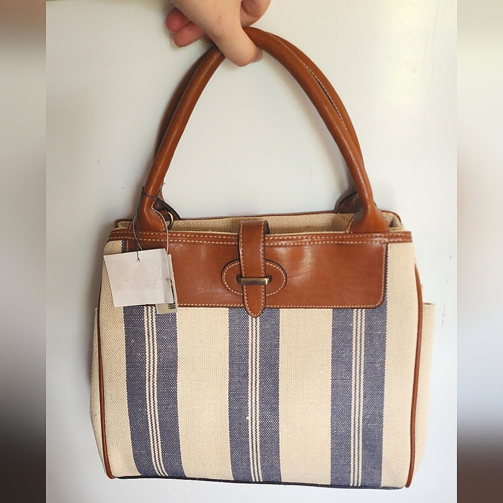 New with tags Signature Studios purse